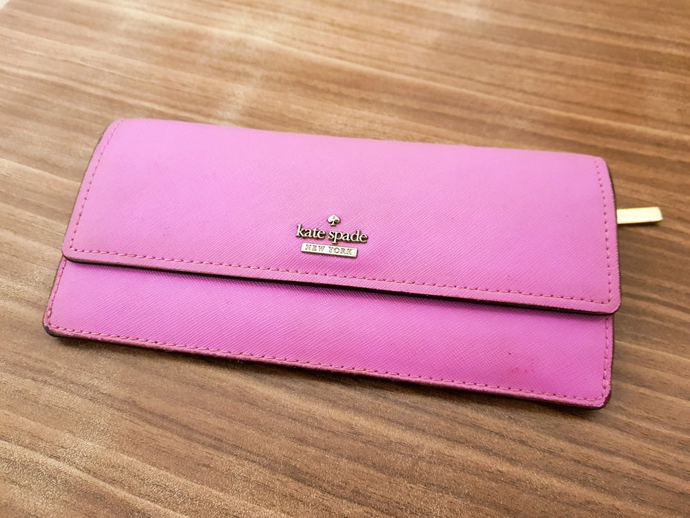 How to Spot Authentic Kate Spade: A Guide to Authenticating Your