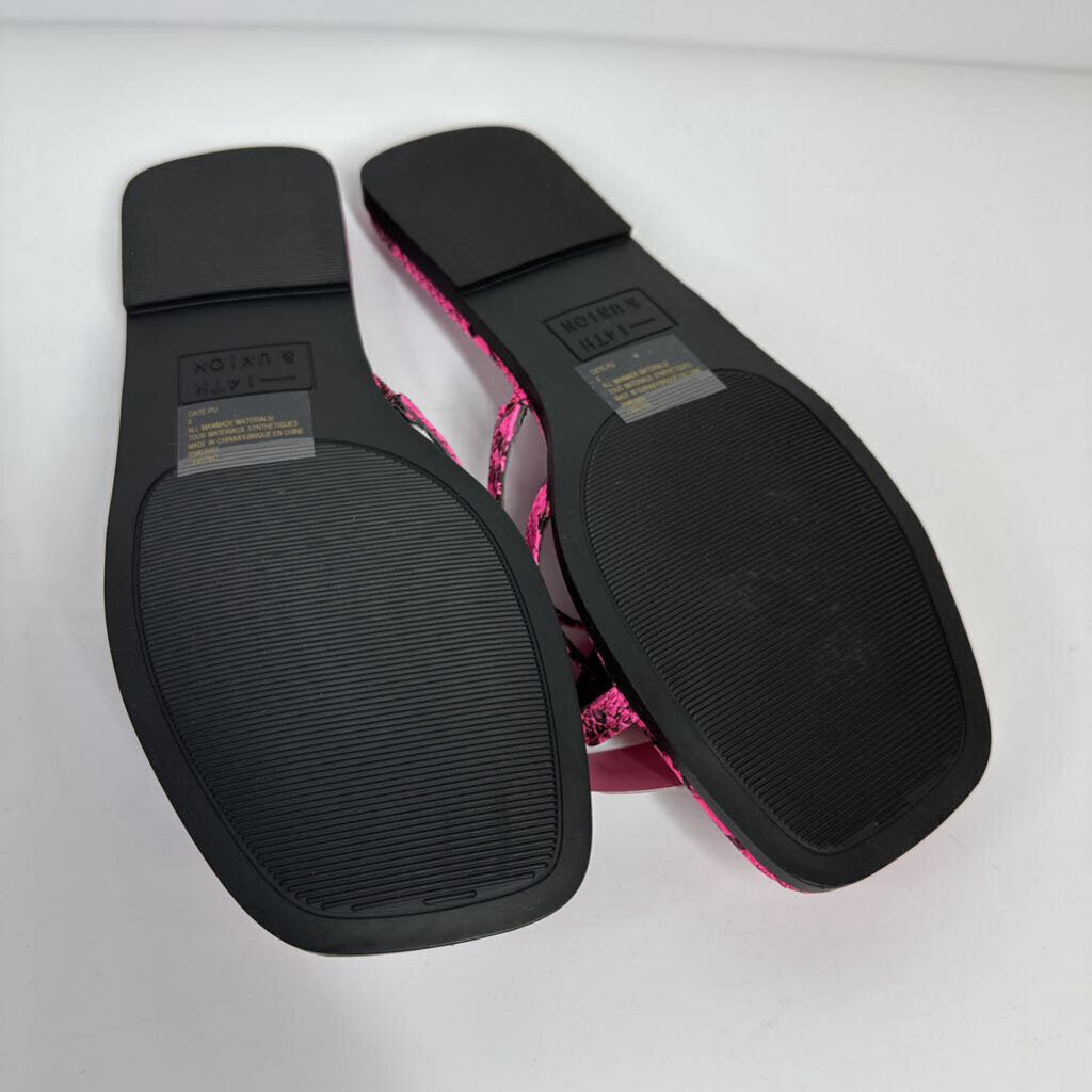 14th & Union Sandals 8 Pink/Black