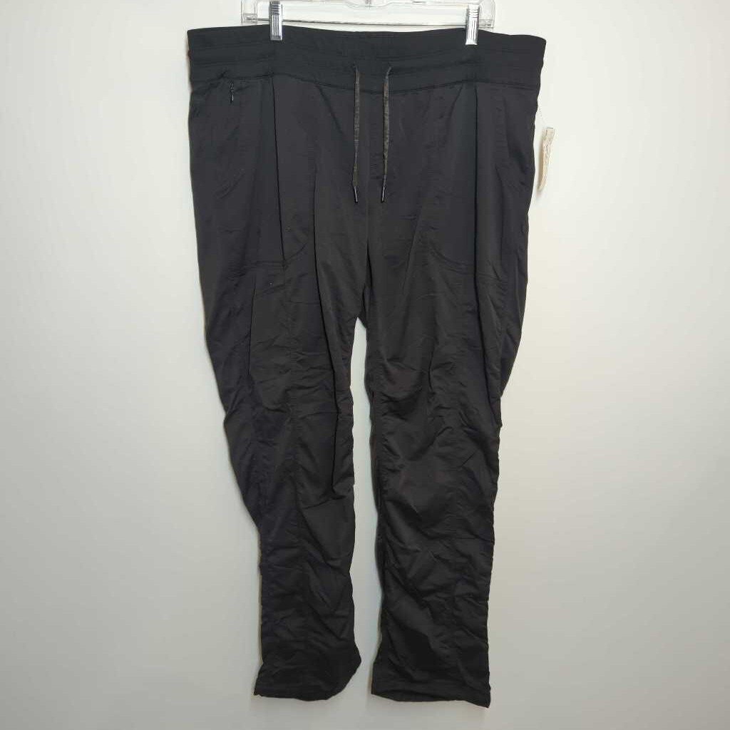 North Face Athletic Bottoms XXL Black