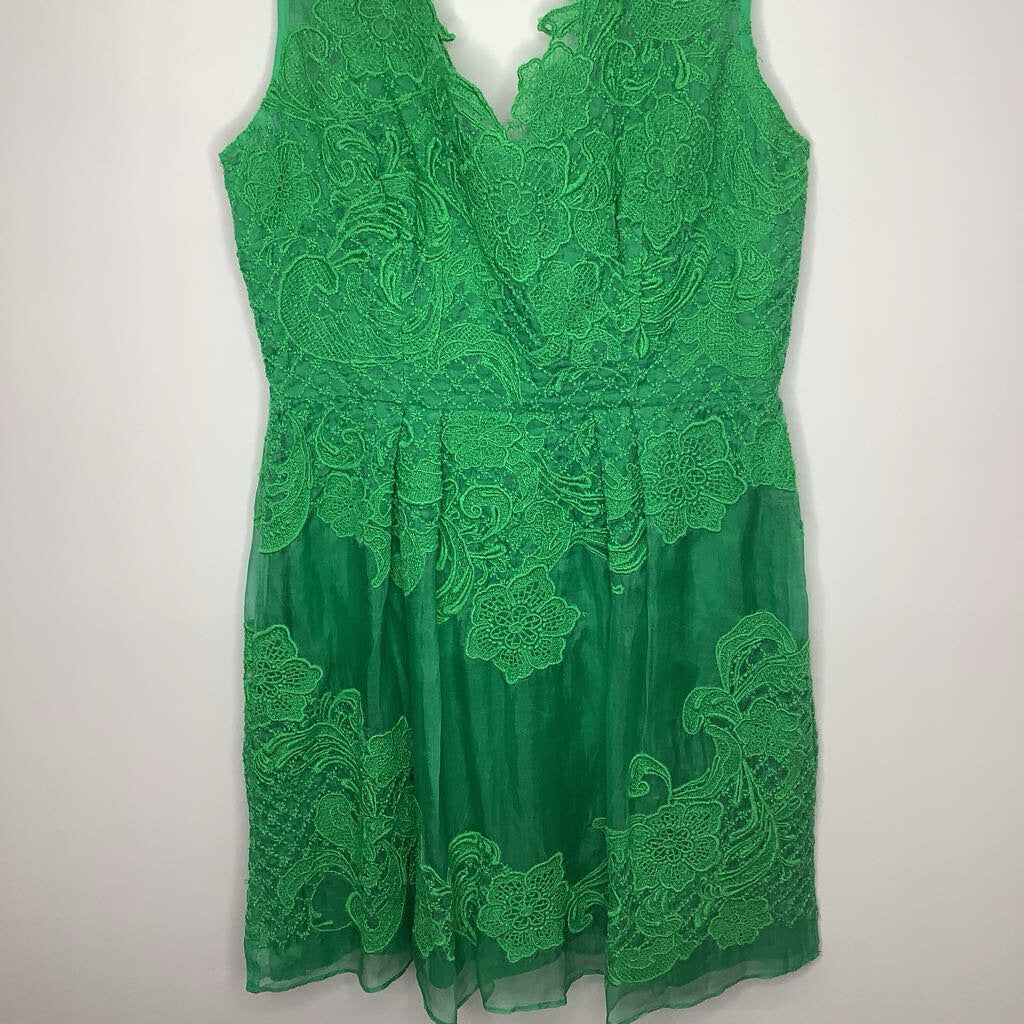 Dress 10/M Green