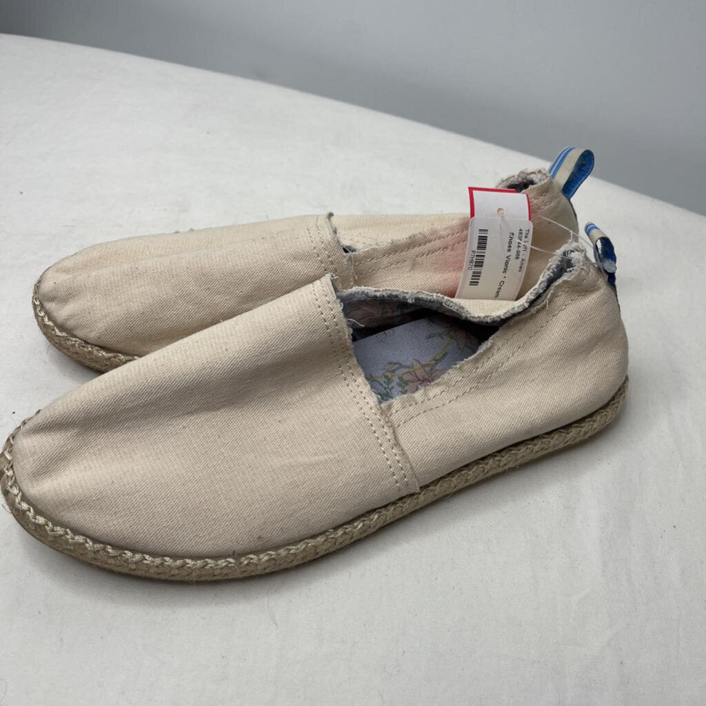 Vionic Shoes 8.5 Cream