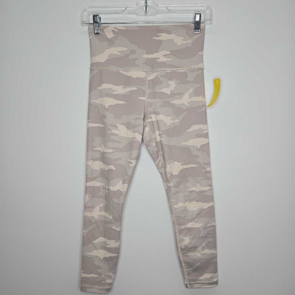 Athleta Athletic Bottoms XS Beige Camo