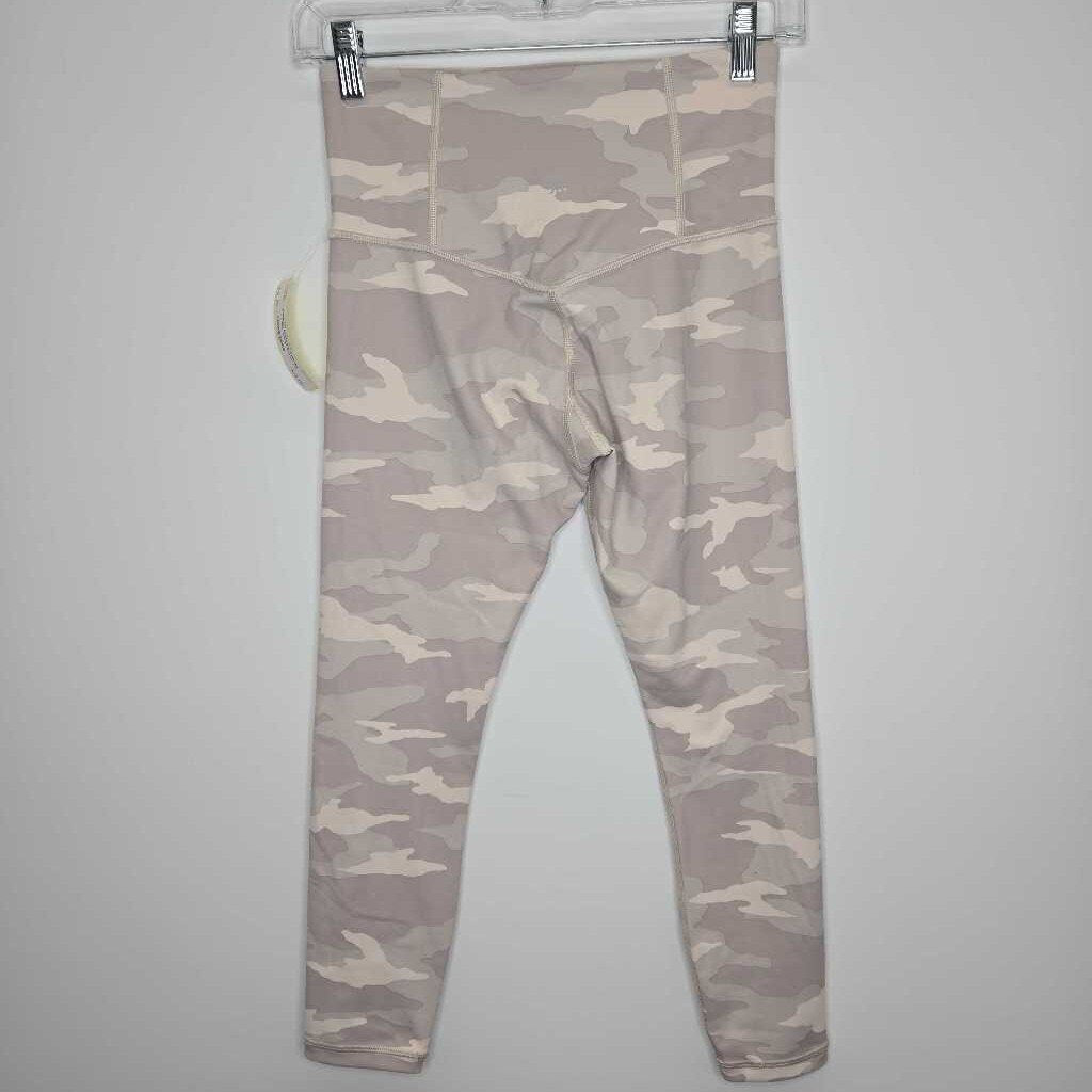 Athleta Athletic Bottoms XS Beige Camo