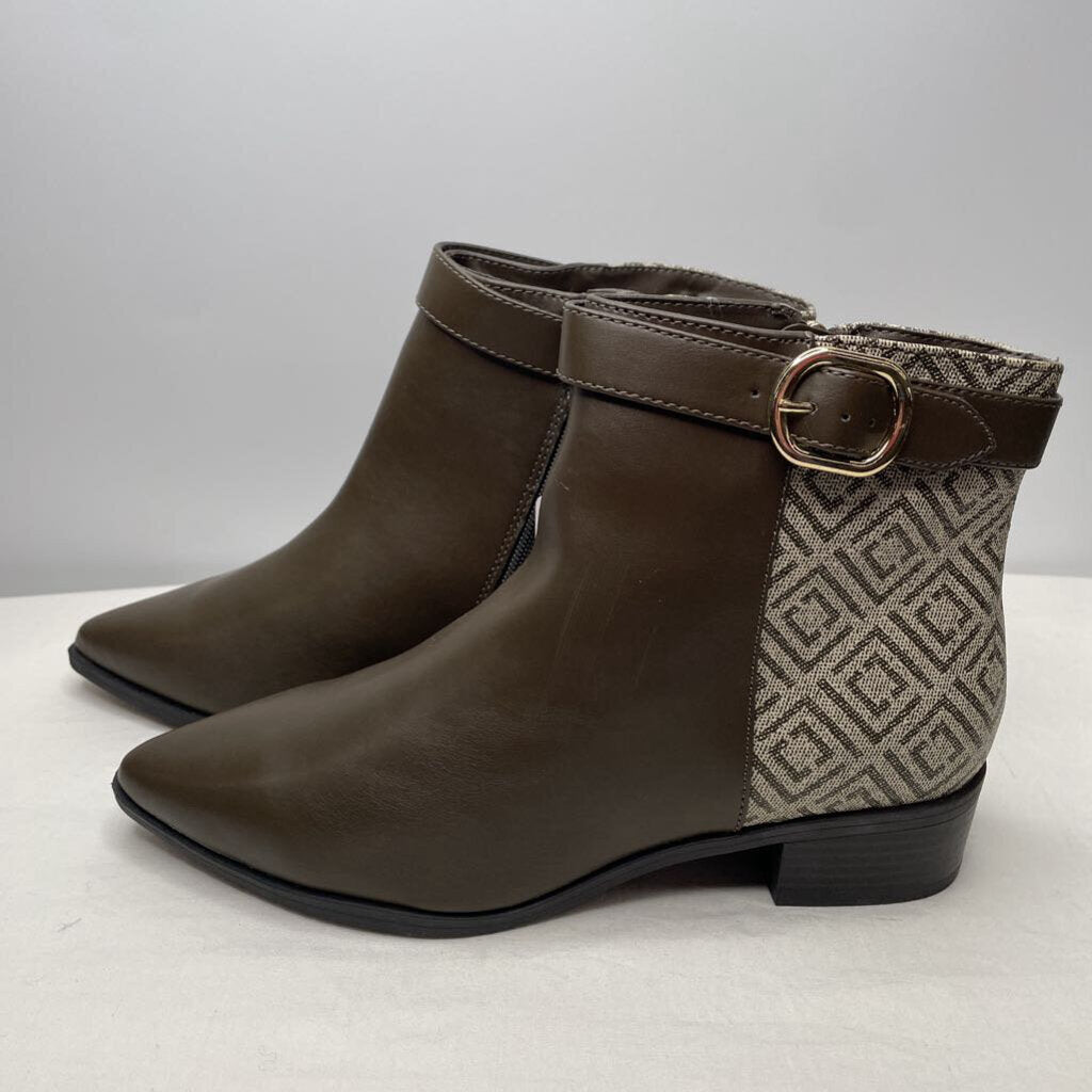 Liz Claiborne Boots 8 WIDE Brown/Tan