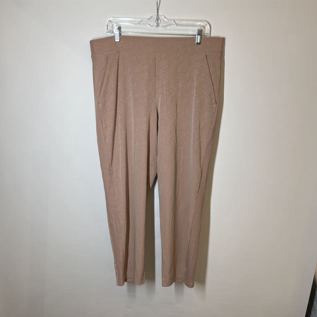 Athleta Athletic Bottoms 16/XL Pink