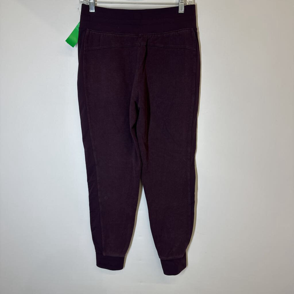 Lululemon Athletic Bottoms XS Burgandy