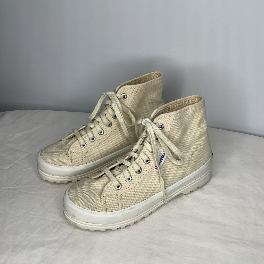 Superga Shoes 6 Cream/White