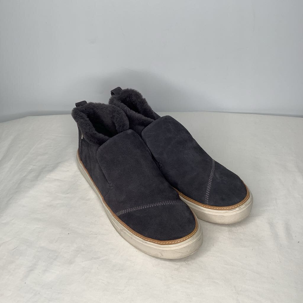Toms Shoes 8.5 Grey/ White/ Fur
