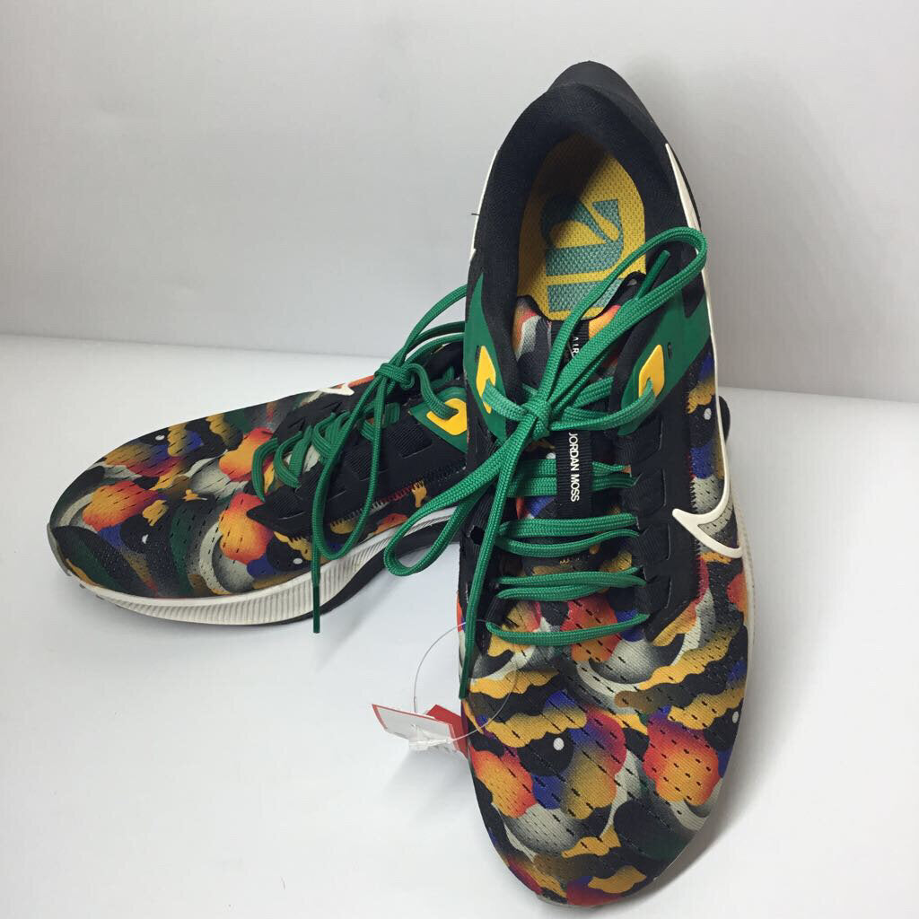 Nike Shoes 9.5 Green/Multi