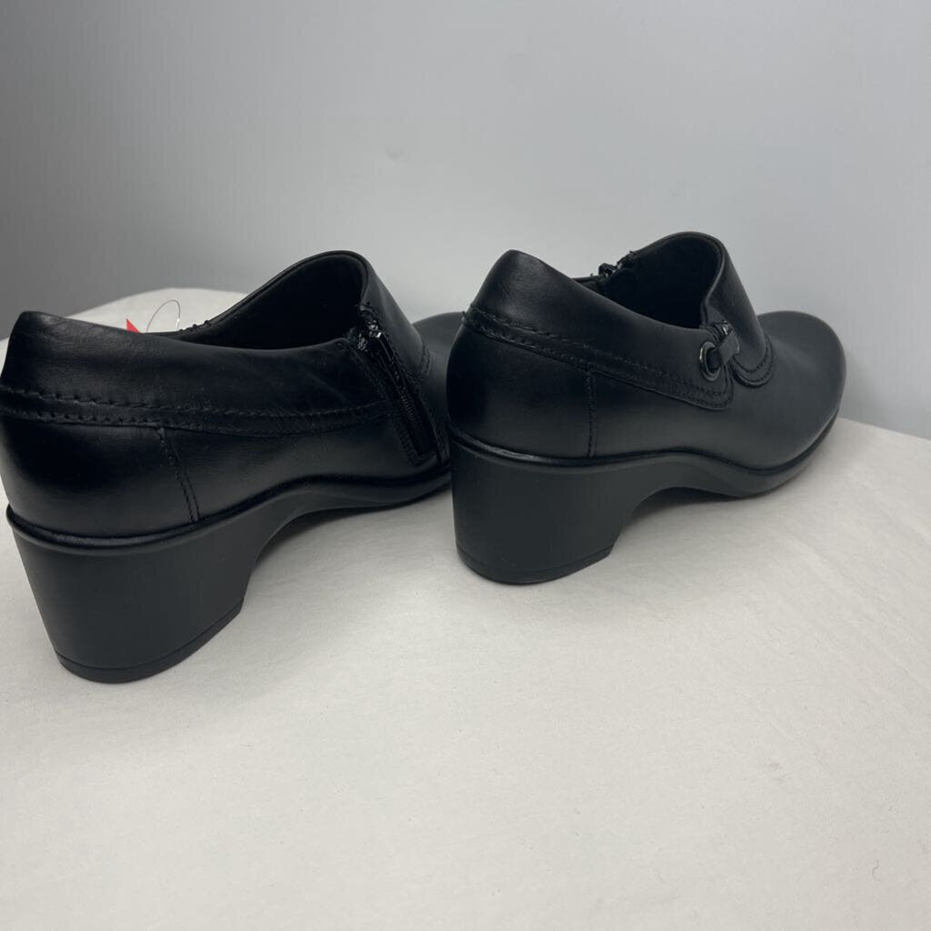 Clarks Shoes 9 Black