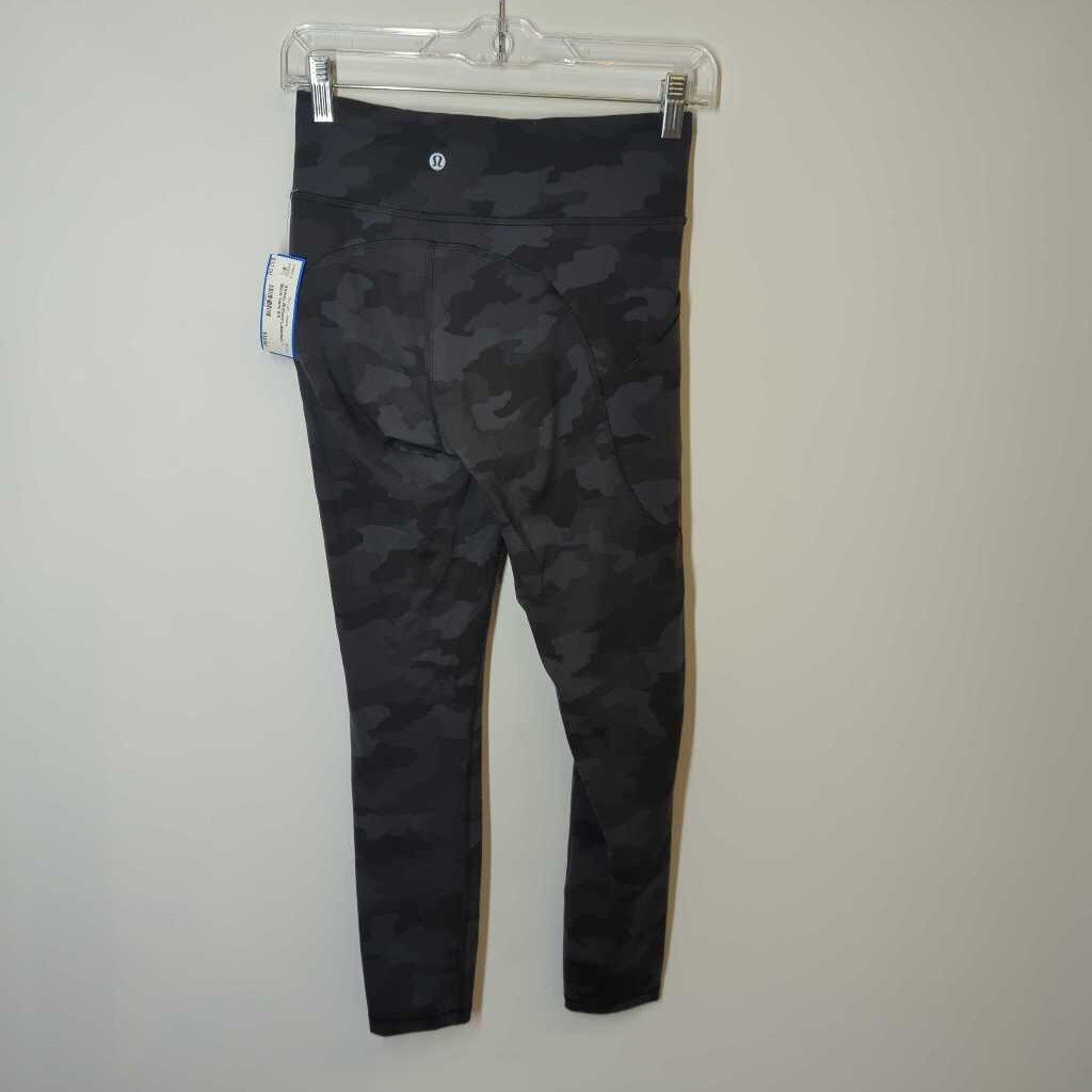 Lululemon Athletic Bottoms 6/S Black Camo