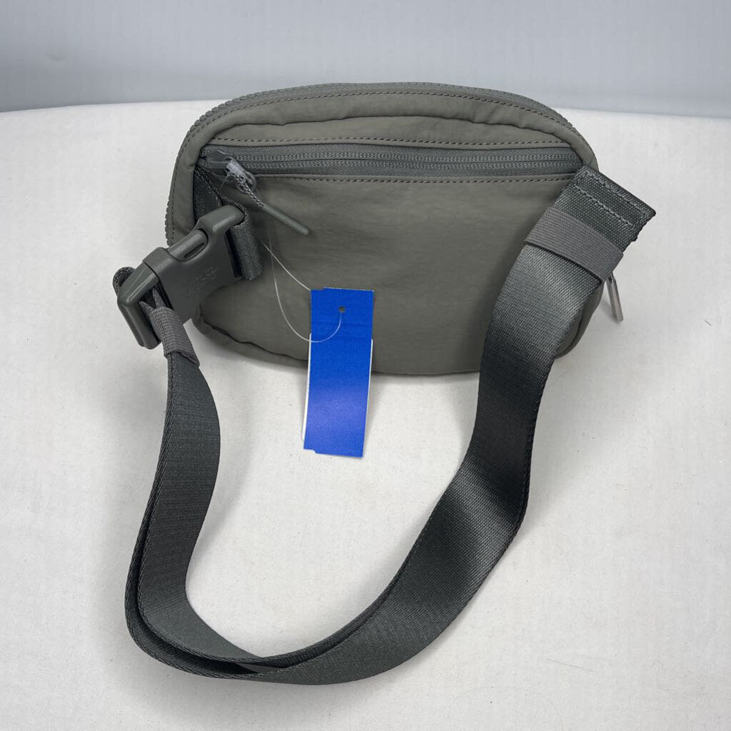 Lululemon Bag Belt bag Sage green
