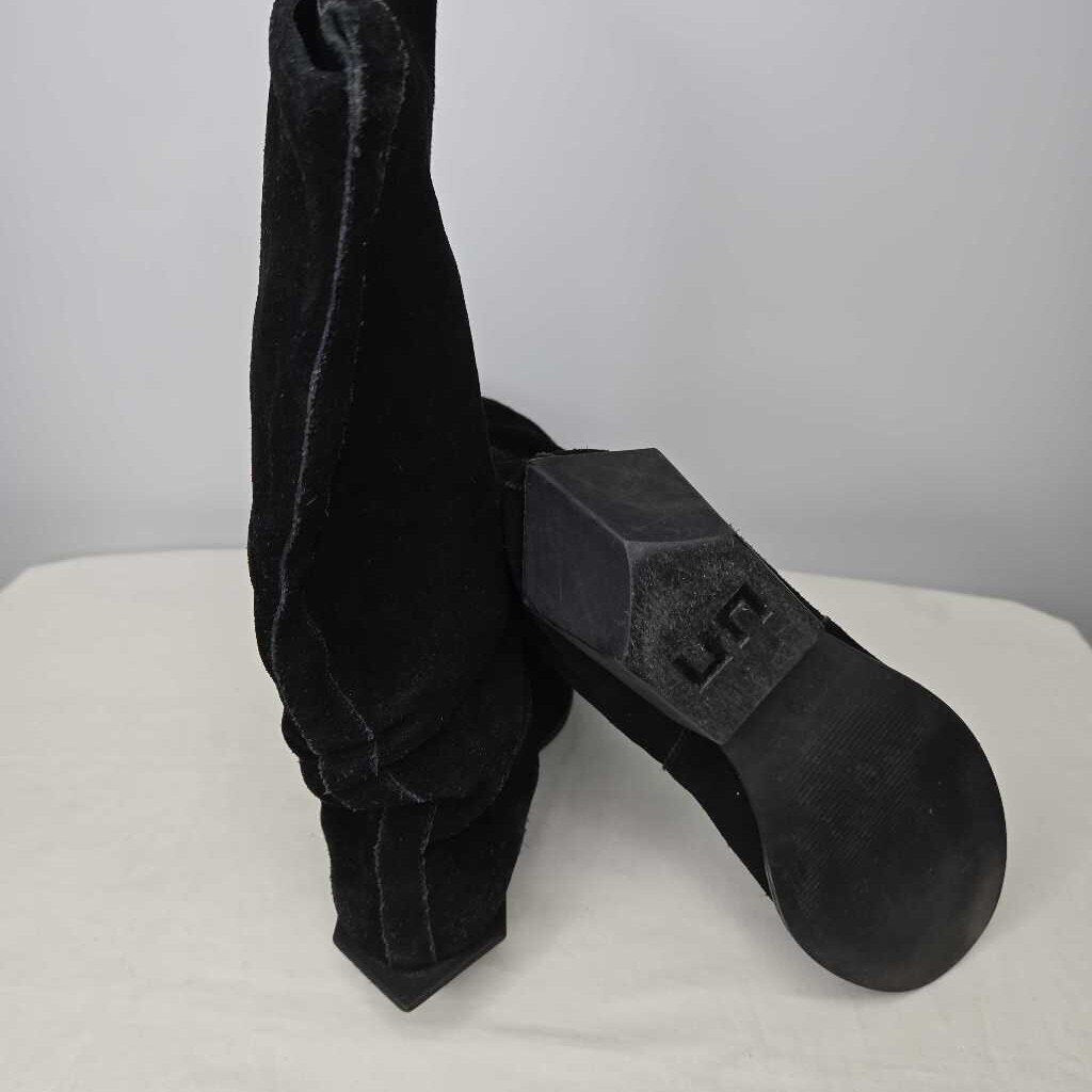 Boots 8 Black