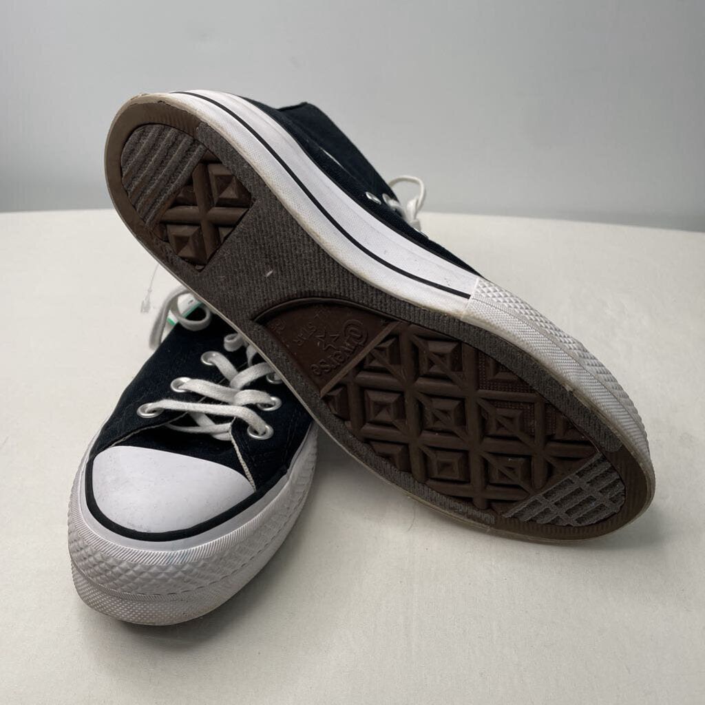 Converse Shoes 8.5 Black/white