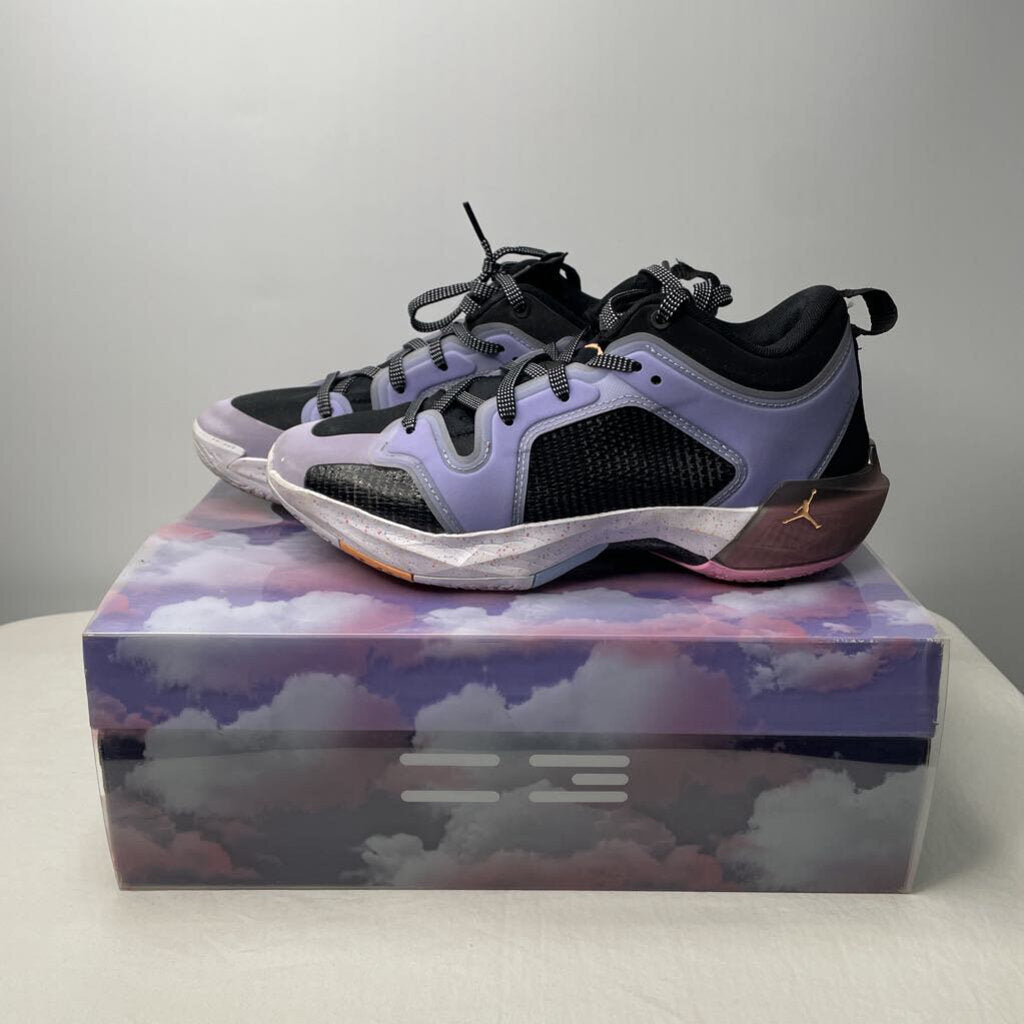 Air Jordan Shoes Men's 8.5 Black/Lavender