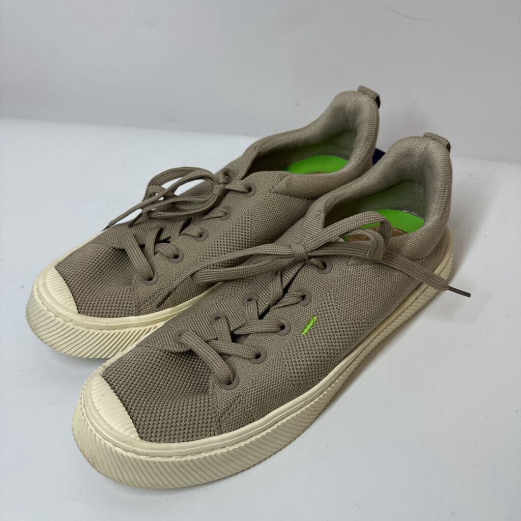 Shoes Men's 10.5 Taupe