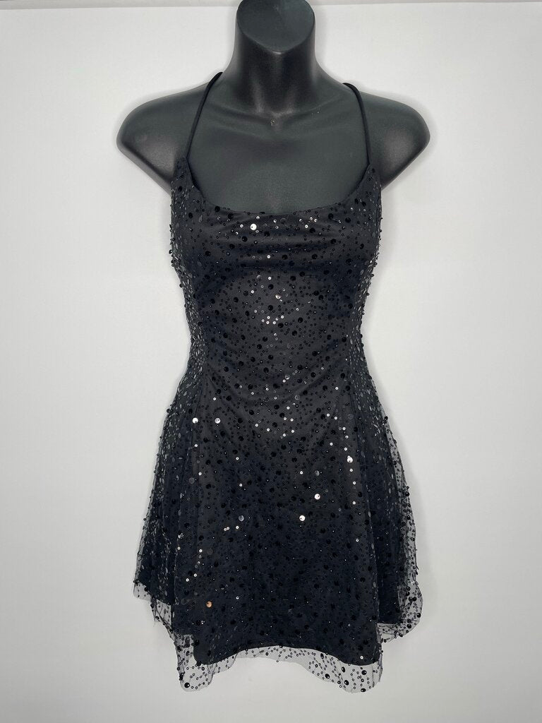 Lucy in the Sky Homecoming Dress L Black Sequins
