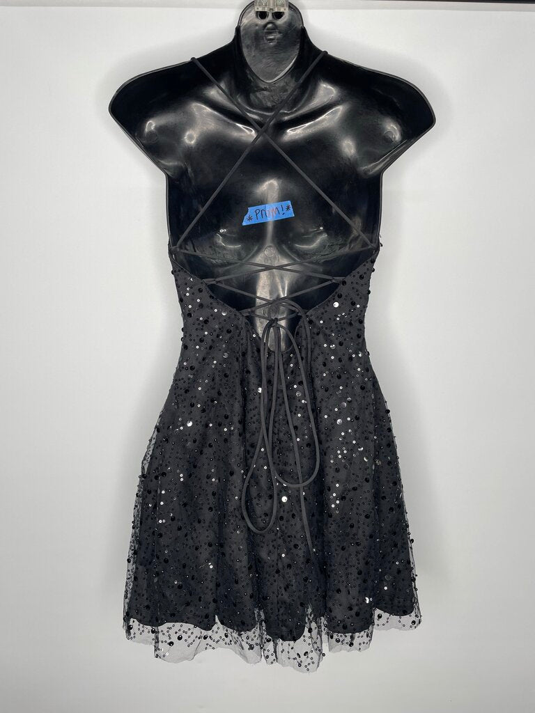 Lucy in the Sky Homecoming Dress L Black Sequins
