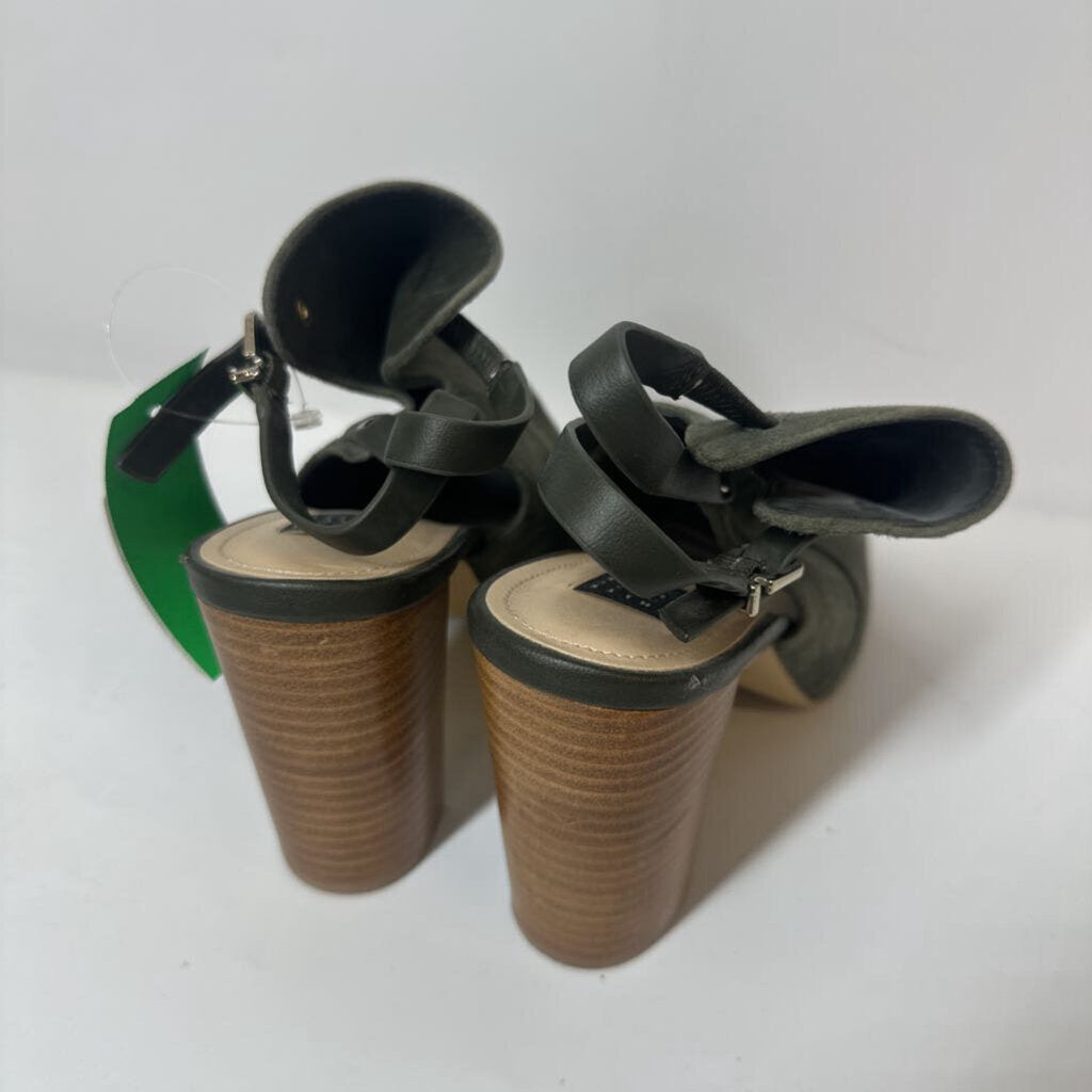 White House Black Market Shoes 8 Green