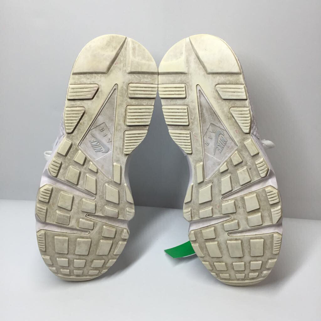 Nike Shoes 8.5 White