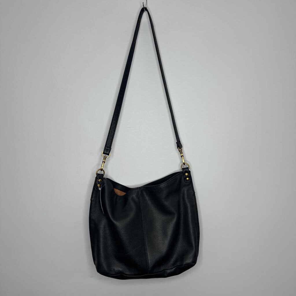 HOBO Purses Pier Convertible Shoulder 12.5"x10"x4" Black pebbled leather