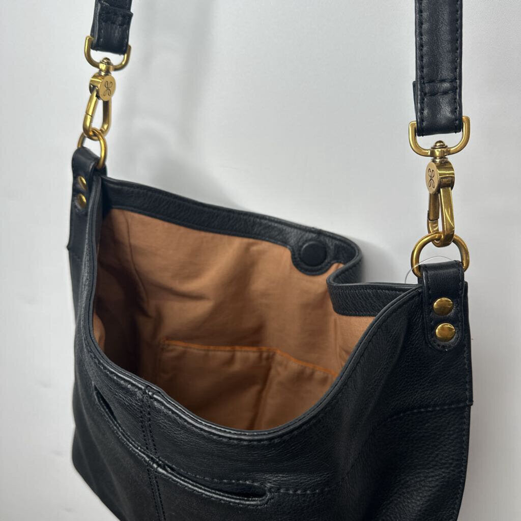 HOBO Purses Pier Convertible Shoulder 12.5"x10"x4" Black pebbled leather