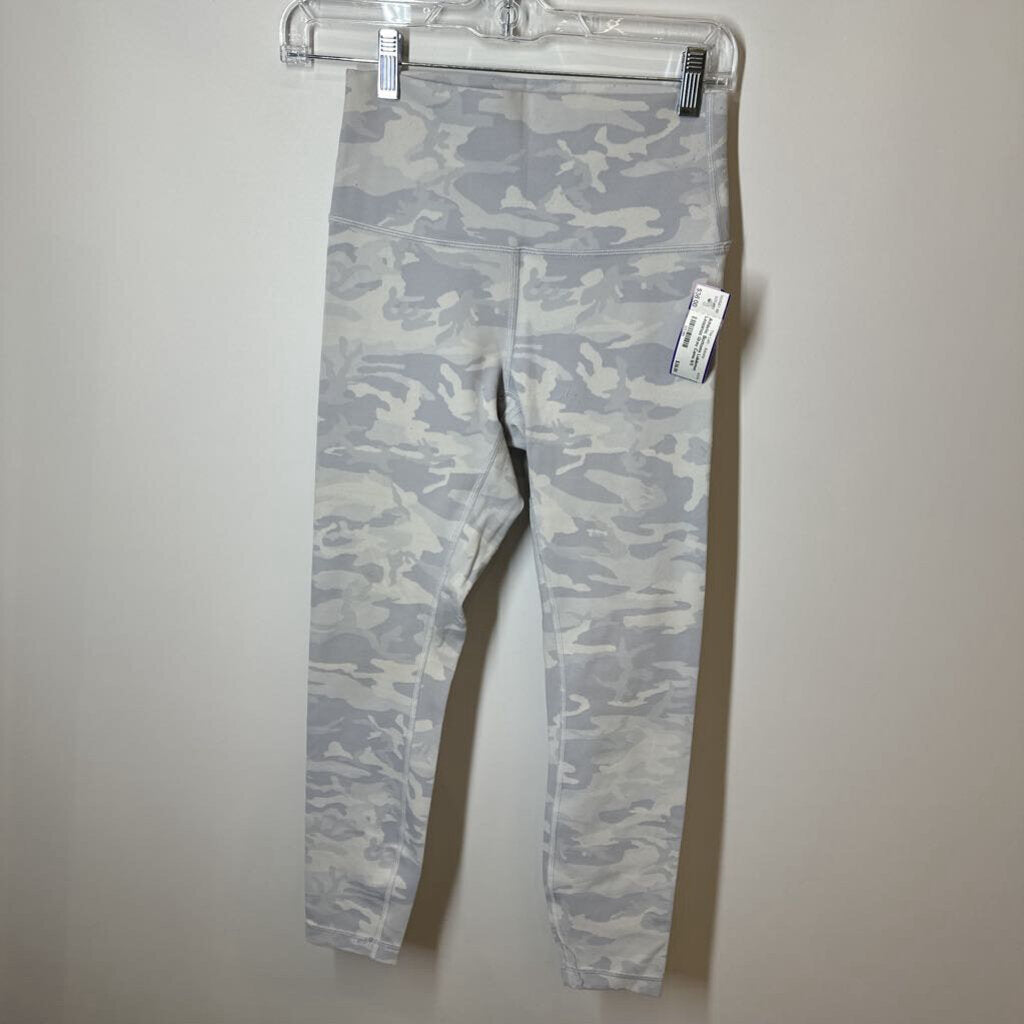 Lululemon Athletic Bottoms 6/S Gray Camo