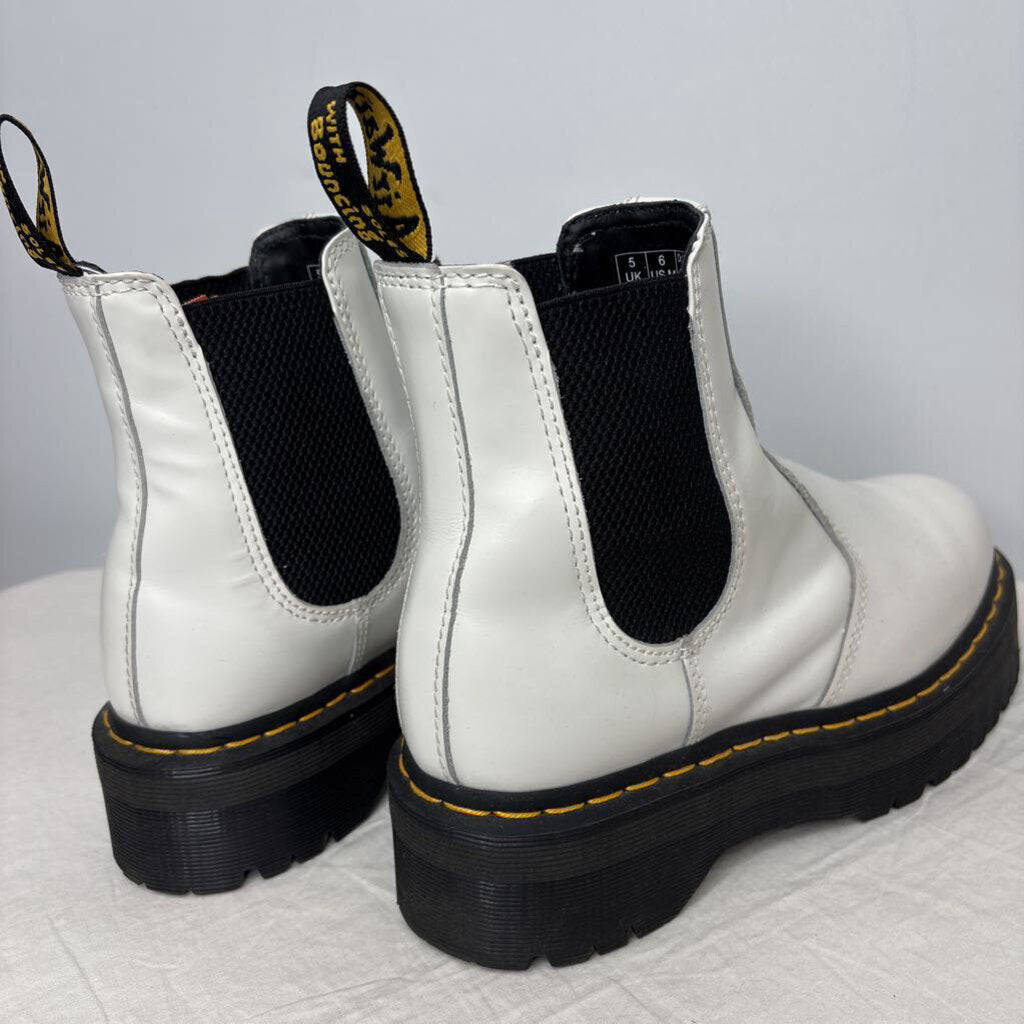 Dr. Martens Boots 7 White/Black