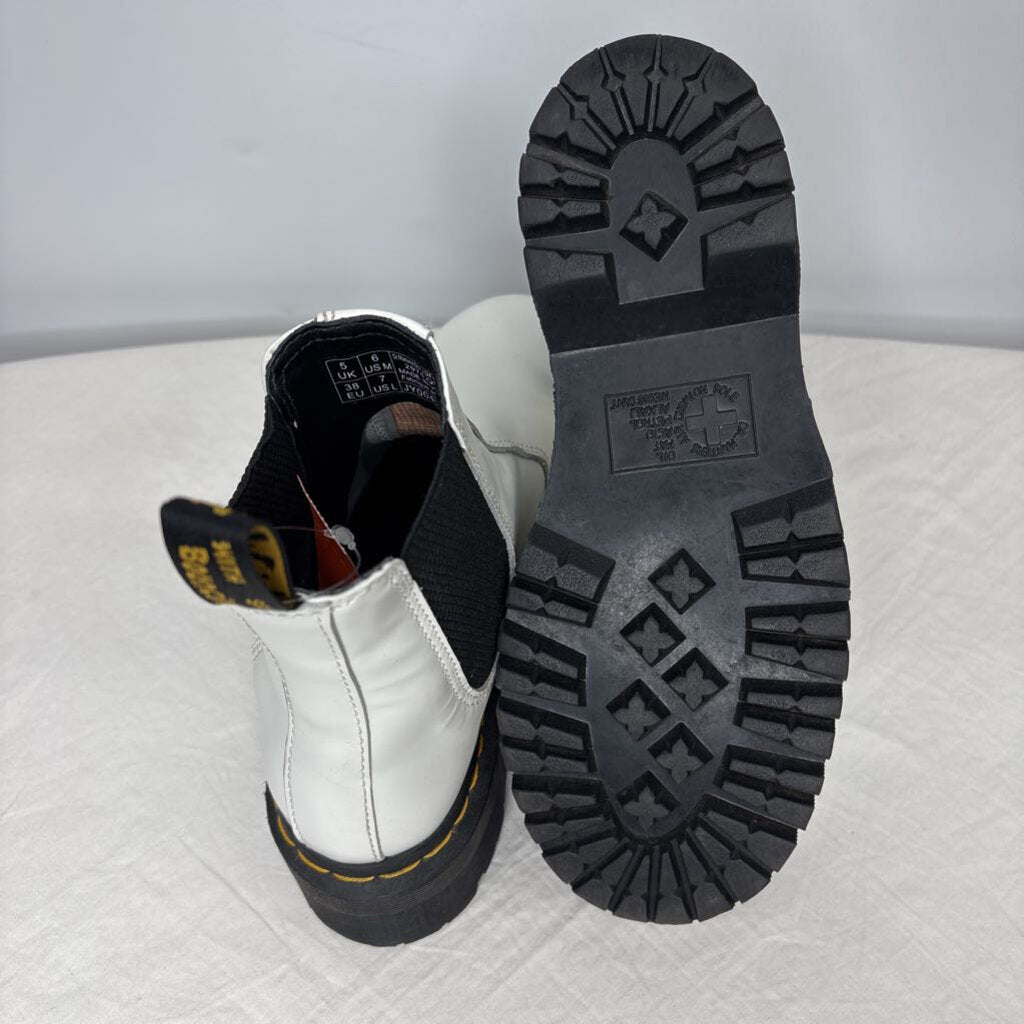 Dr. Martens Boots 7 White/Black