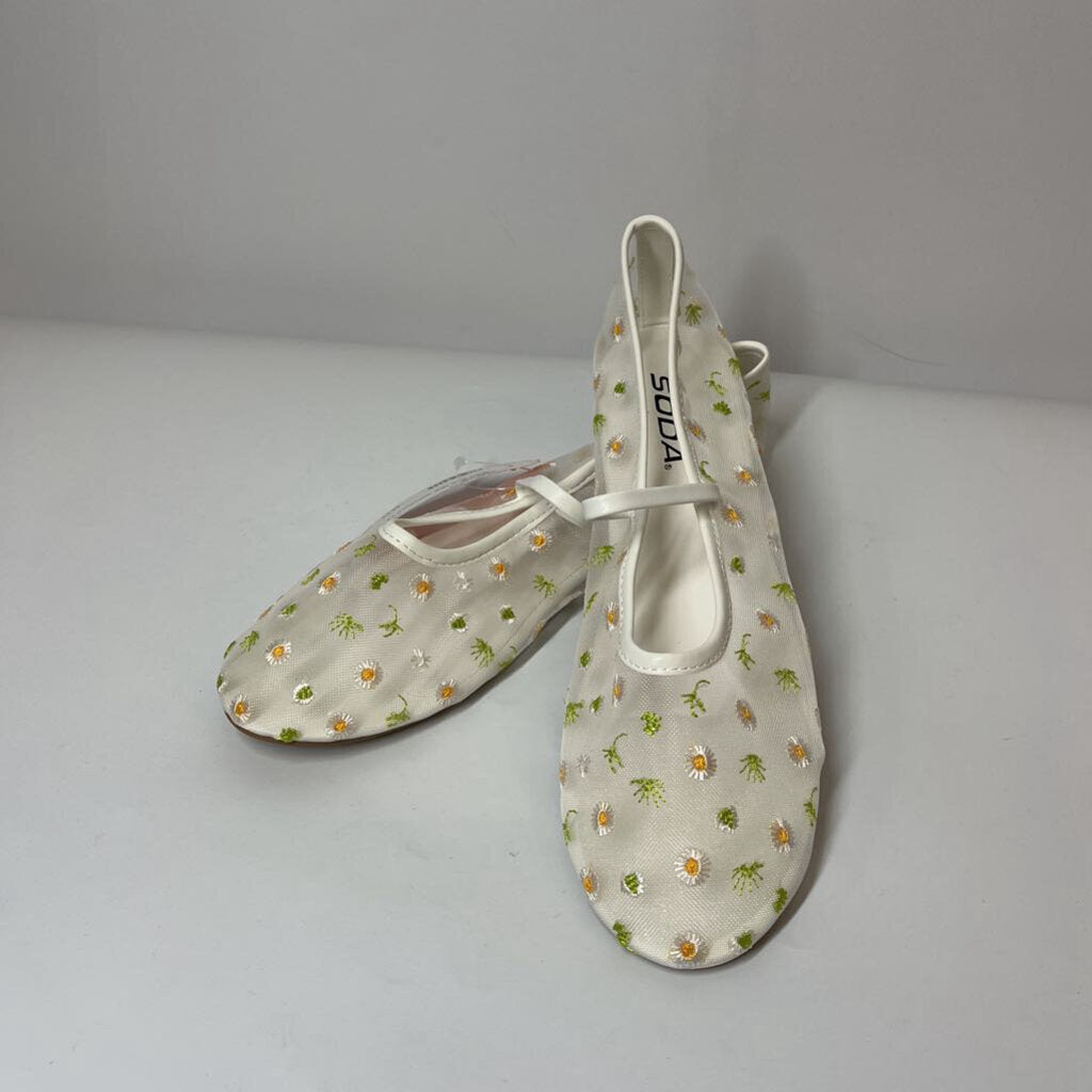 Soda Shoes 8.5 White/Floral