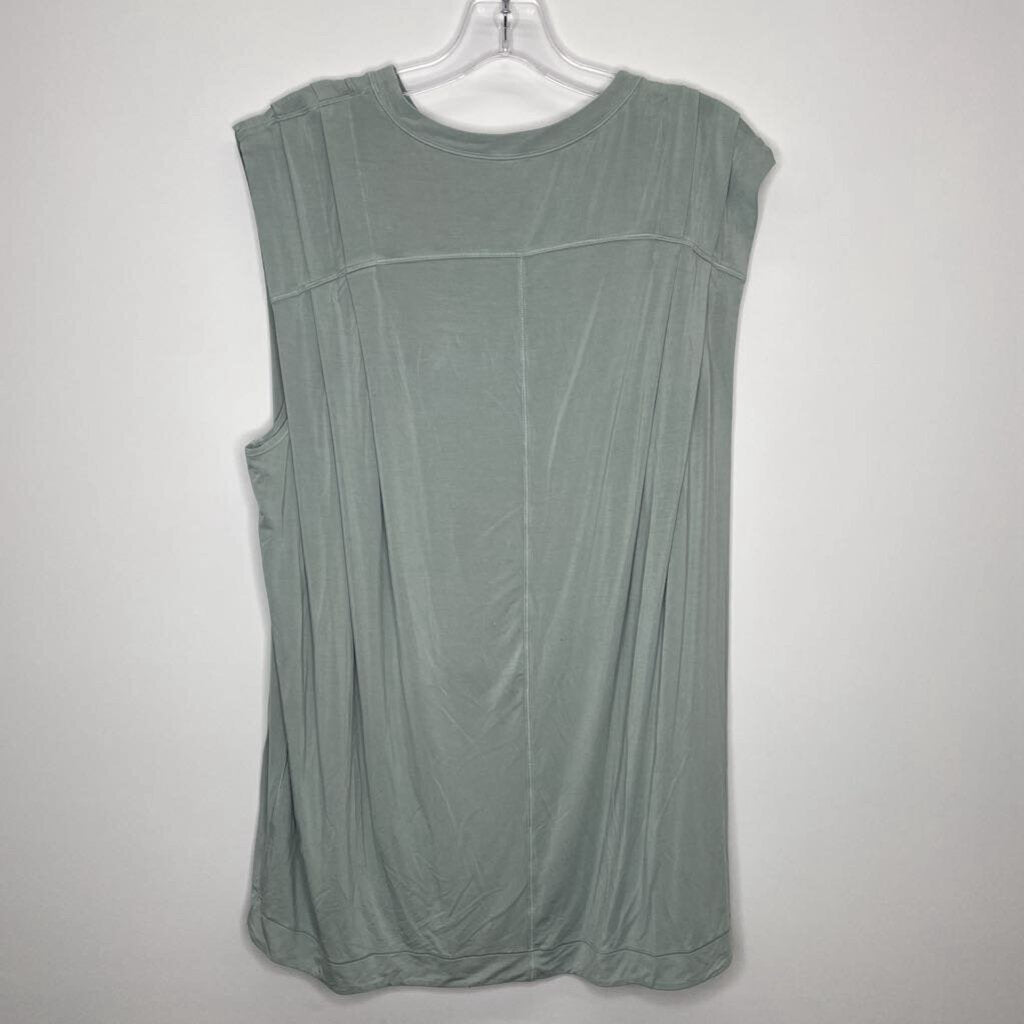 Lululemon Athletic Tops L(14) Light Blue