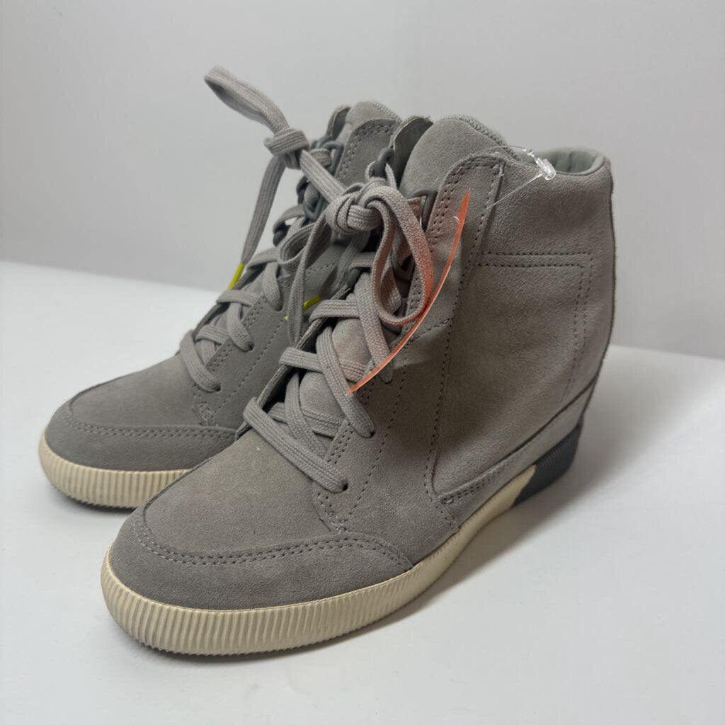 Sorel Shoes 7.5 Grey/White