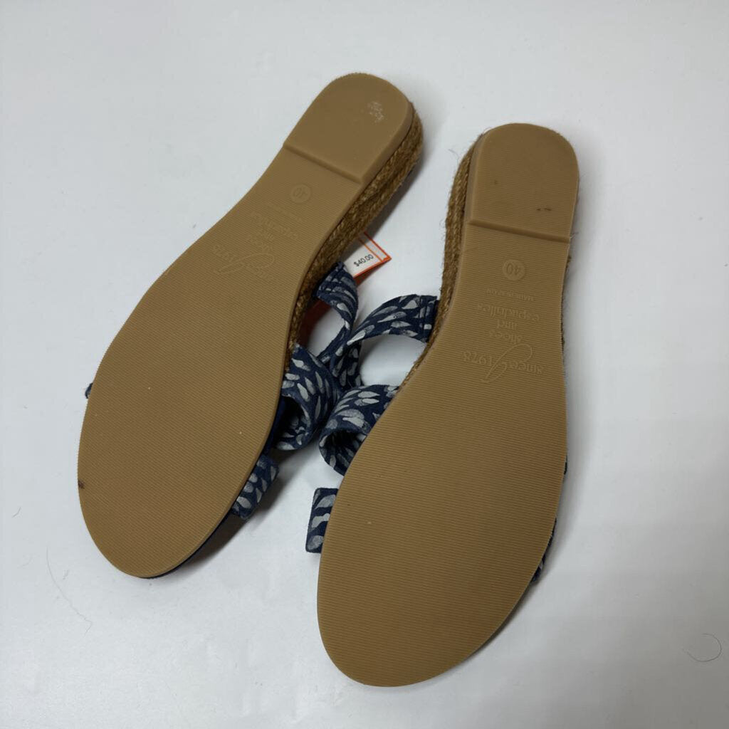Eric Michael Sandals 9.5 Navy/Grey