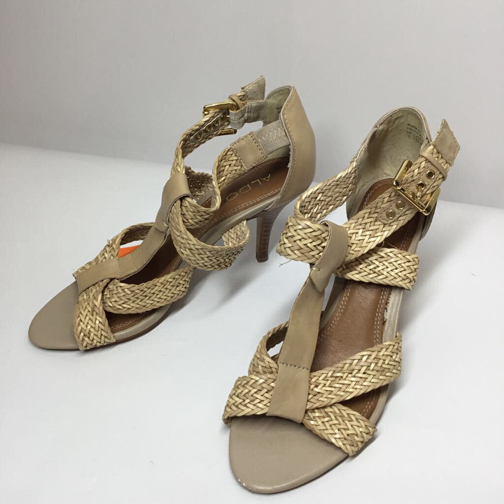 Aldo Sandals 7 Tan