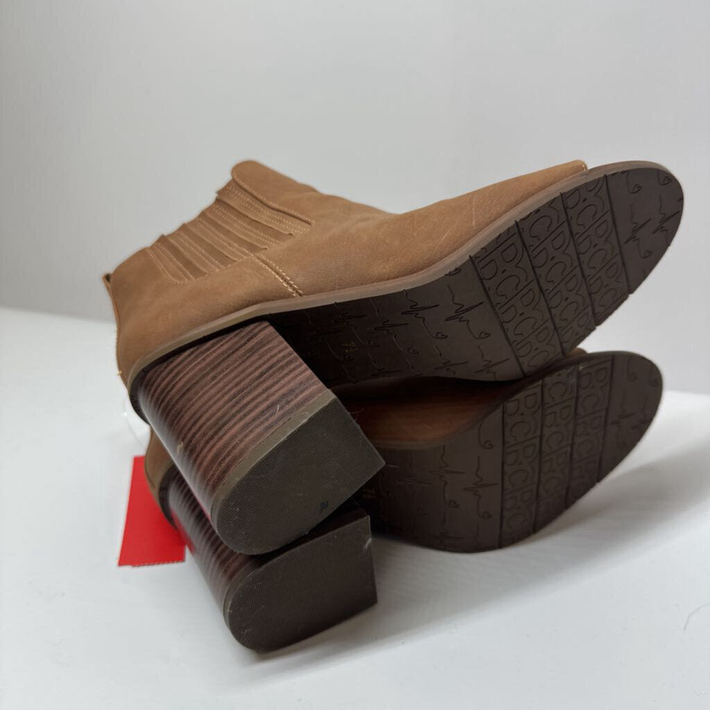 BC Boots 7.5 Brown