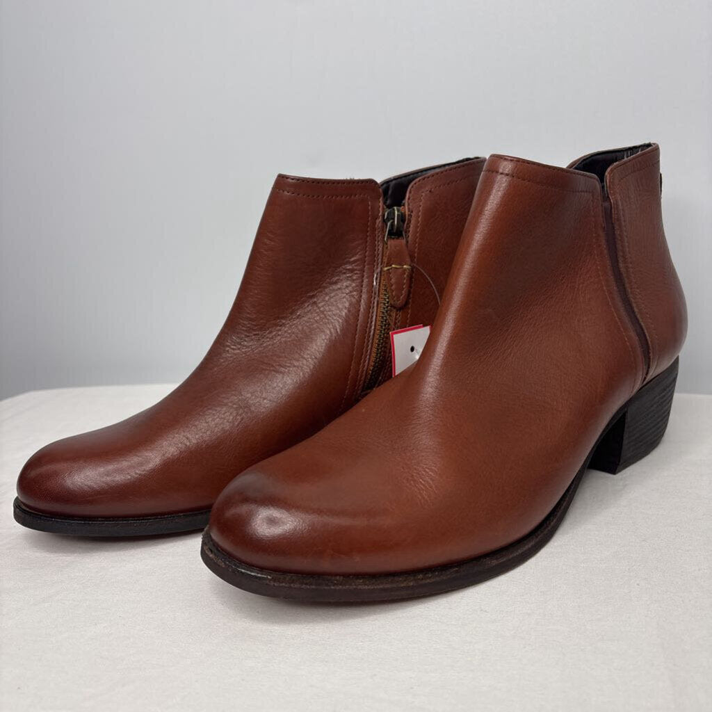 Clarks Boots 9.5 Brown