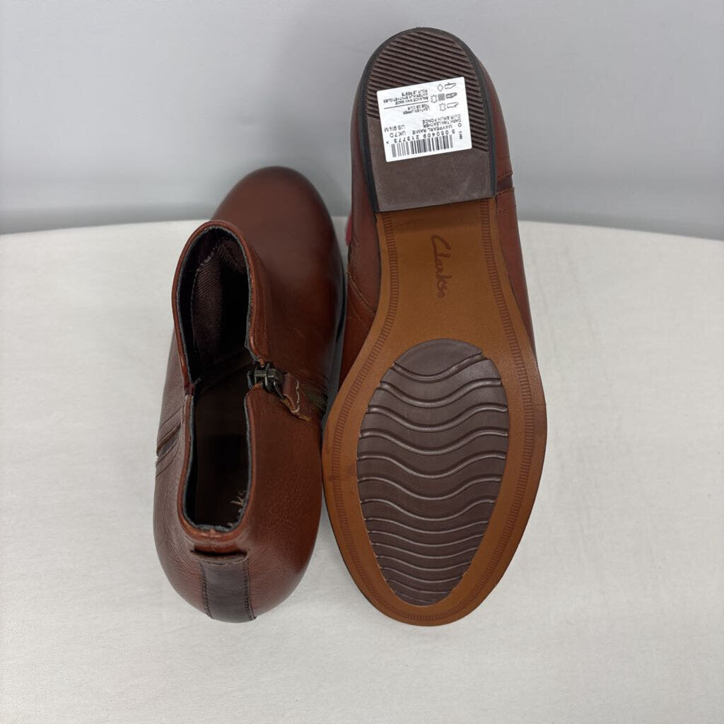 Clarks Boots 9.5 Brown