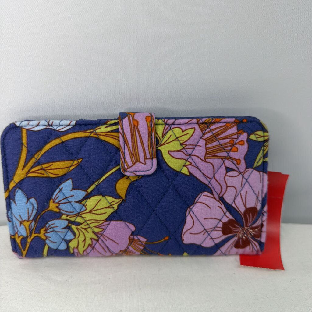 Vera Bradley Wallet Large Card Bifold Purple Floral
