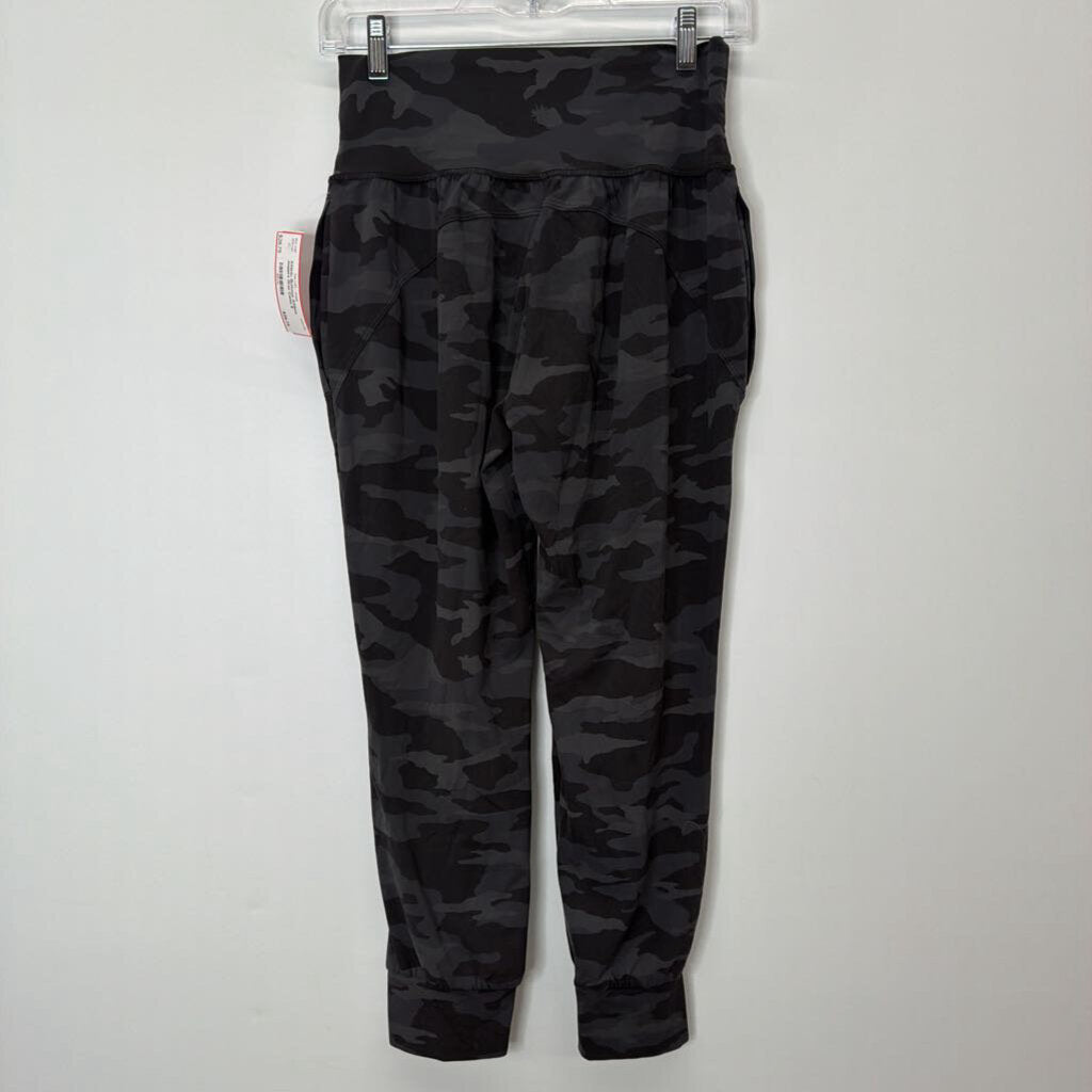 Athleta Athletic Bottoms S Gray Camo
