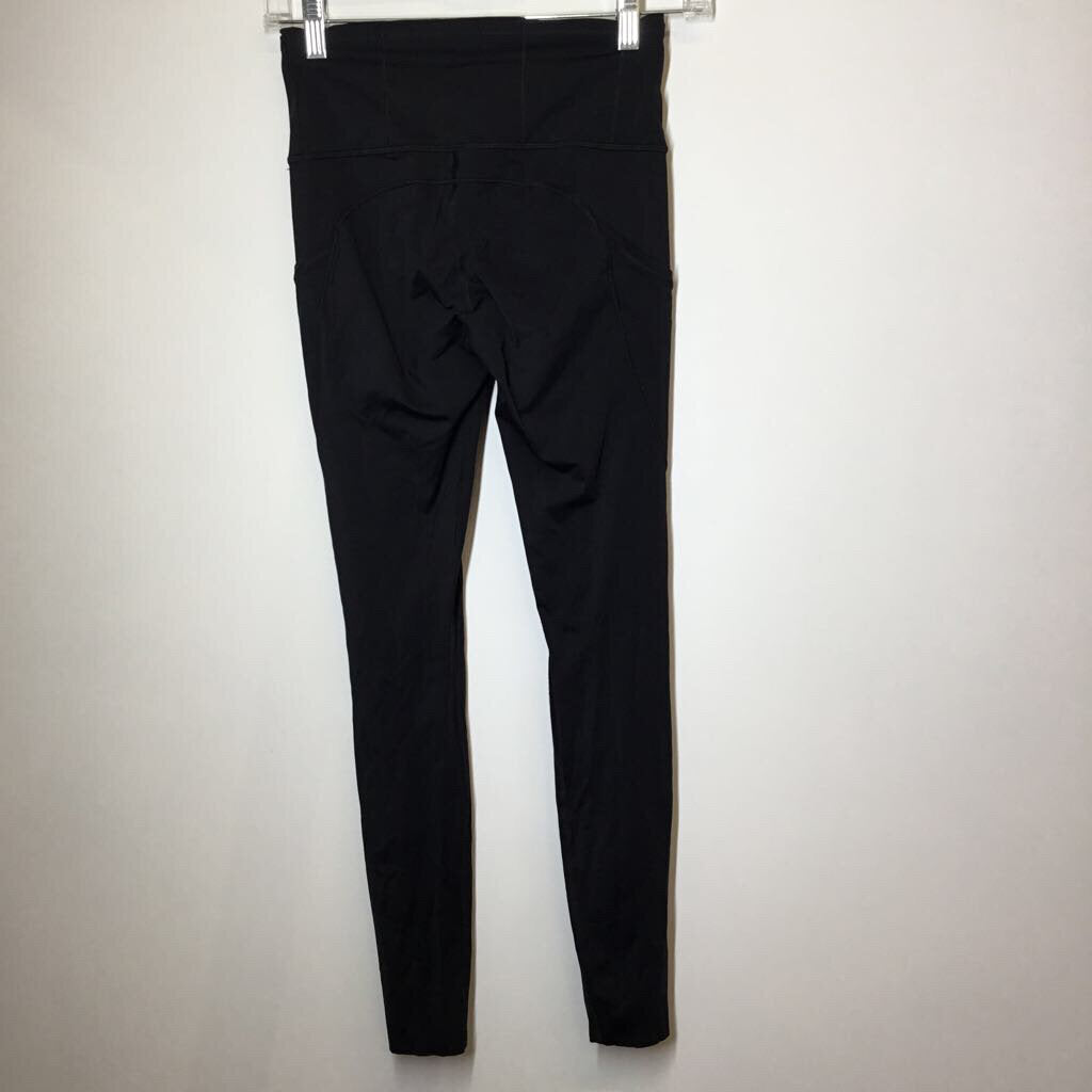Lululemon Athletic Bottoms 4 Black