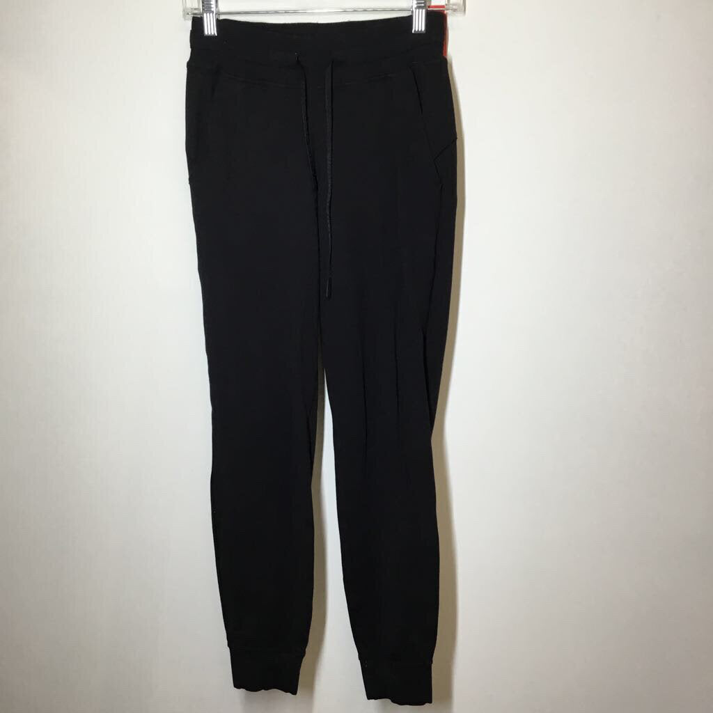 Lululemon Athletic Bottoms 4/S Black