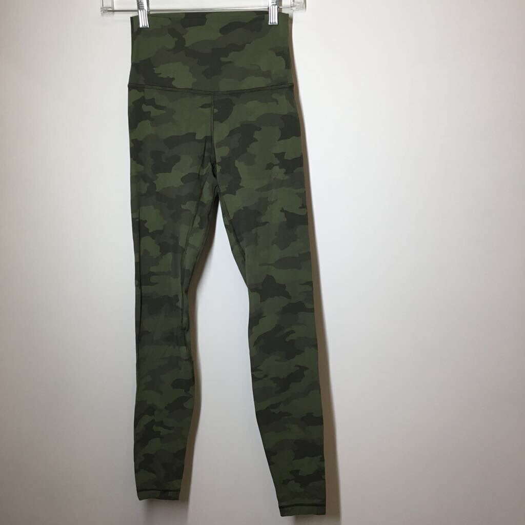 Lululemon Athletic Bottoms 4/S Green Camo
