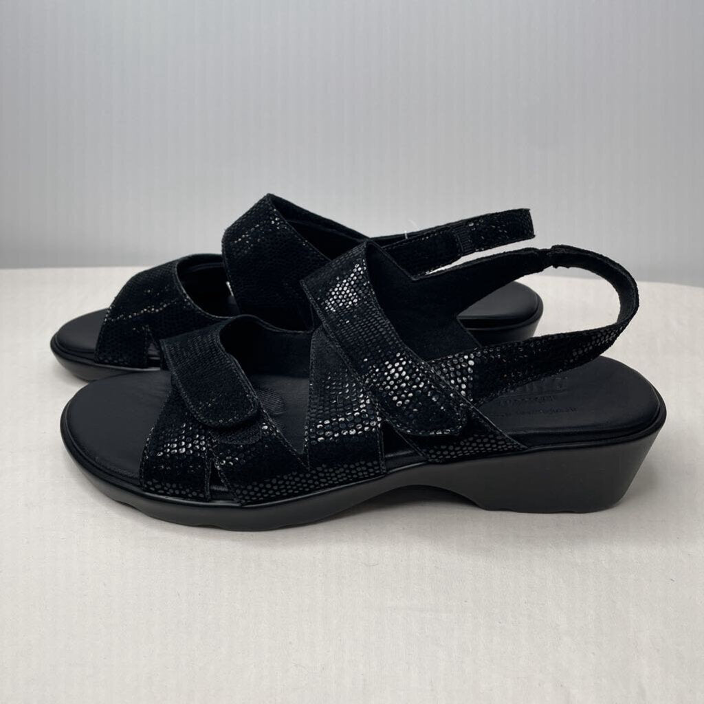 Munro Sandals 8 Black