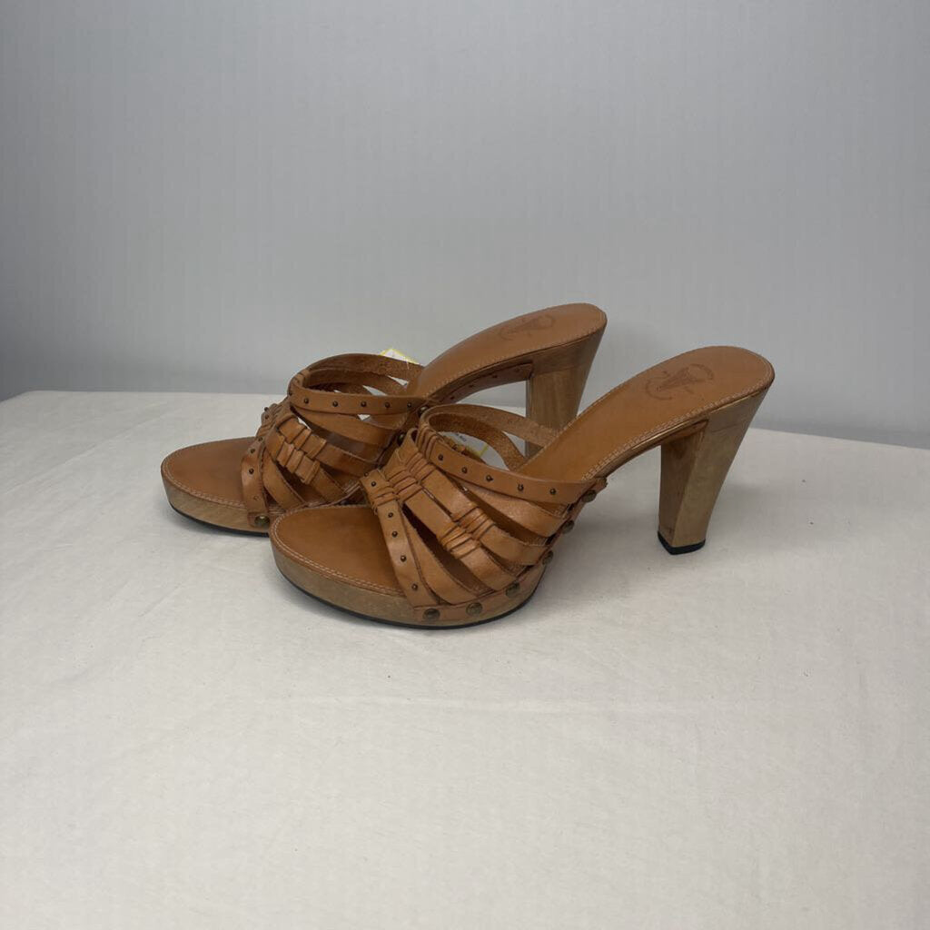Frye Shoes 7 Tan