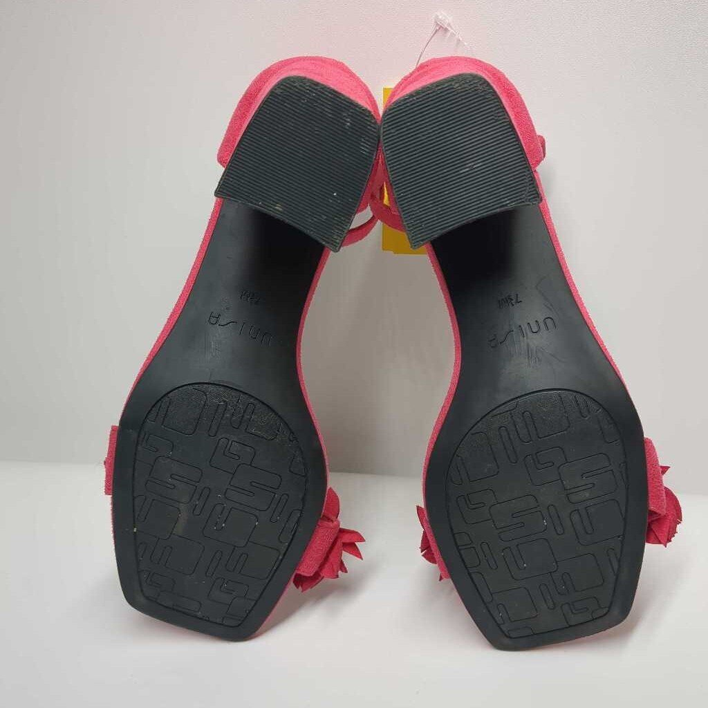 Unisa Shoes 7.5 Pink