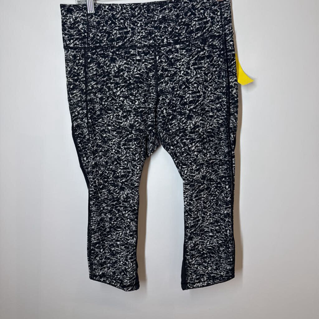 Lululemon Athletic Bottoms 10/M BW