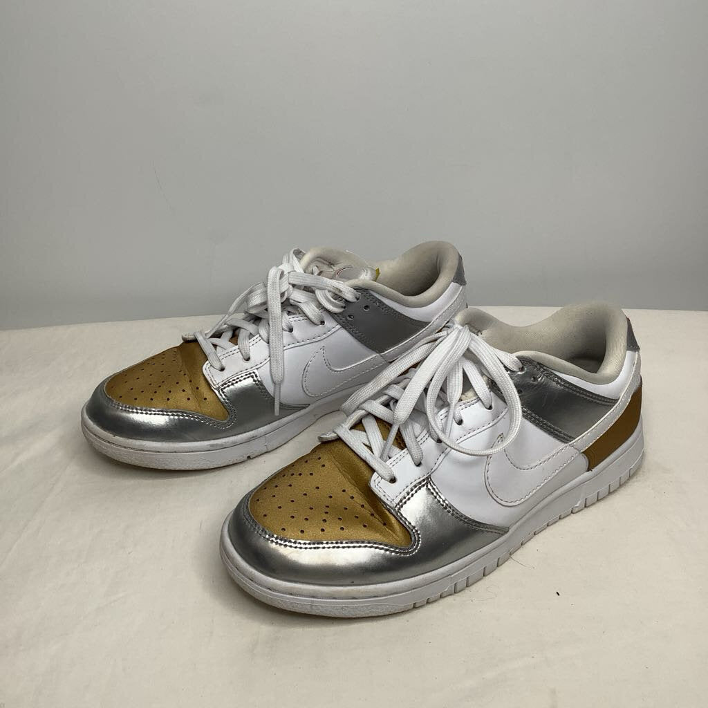 Nike Shoes 8.5 White/Silver/Gold