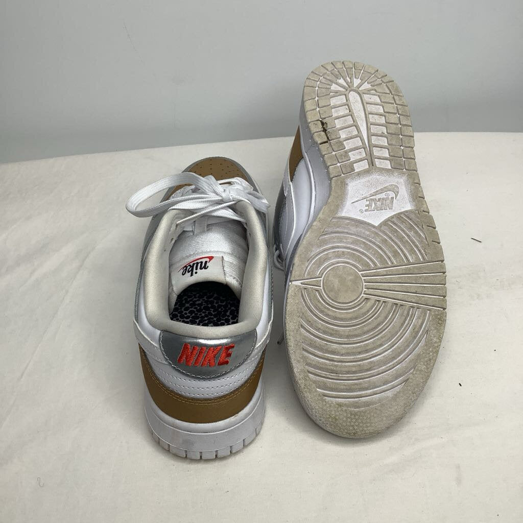 Nike Shoes 8.5 White/Silver/Gold