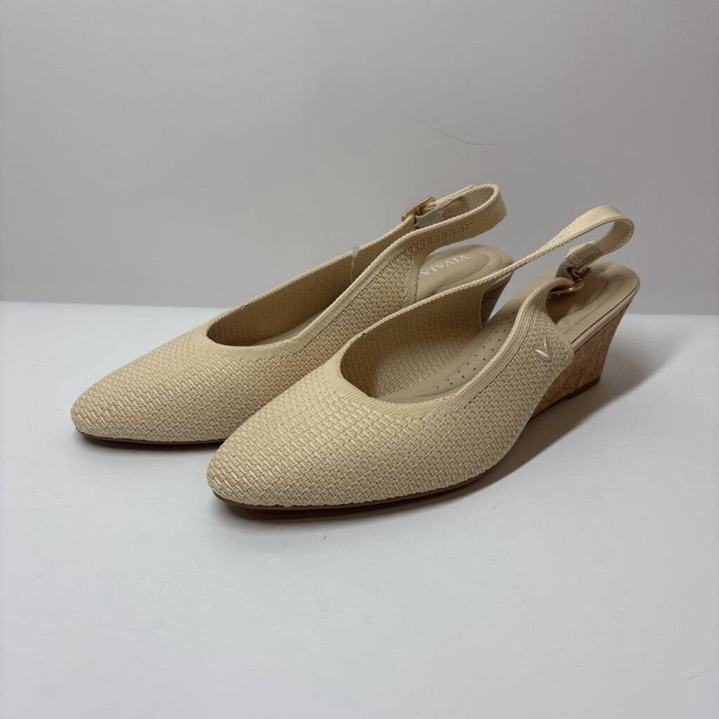 Shoes 8 Cream