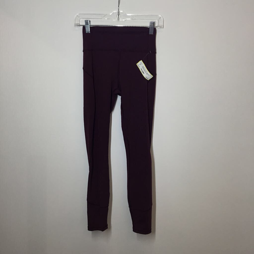 Lululemon Athletic Bottoms 4/S Marroon